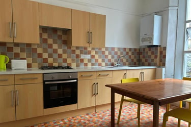 3 bed flat, Napier Terrace, Flat 1, Mutley, Plymouth, PL46ER - Image 9